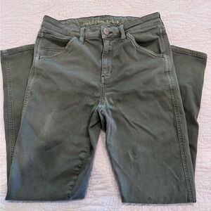 American Eagle Women’s Next Level Stretch Olive Jeans Size 10